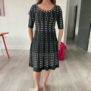 ❤️ Gabby Skye A Line Elbow Length Knit Sweater Dress
